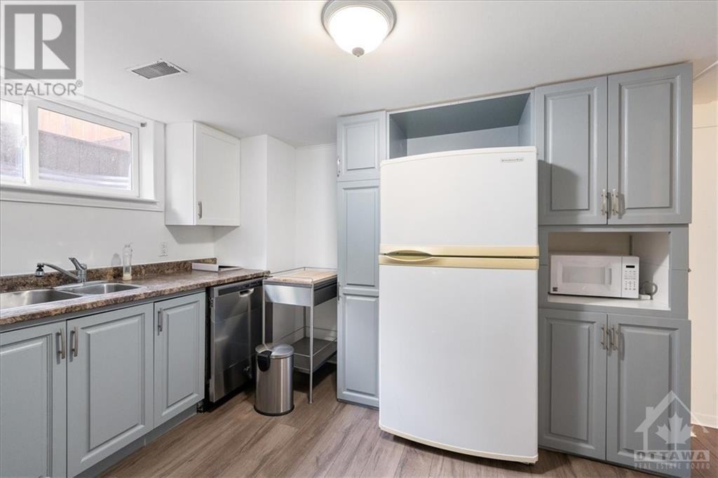 24 Elterwater Avenue #A - Photo 3 of 8