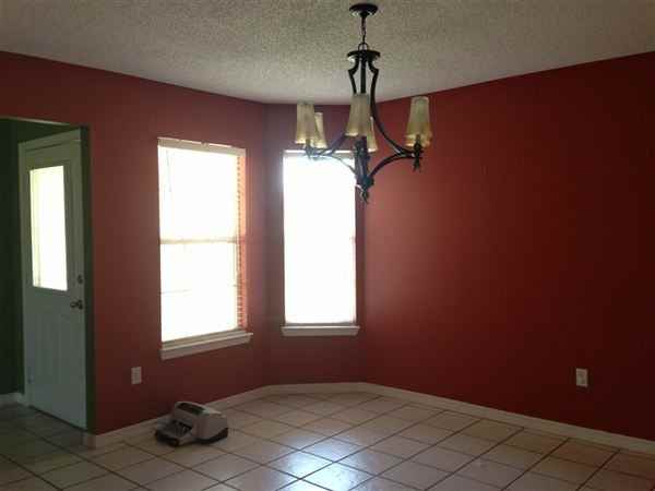 13221 Sunview Cove - Photo 3 of 15