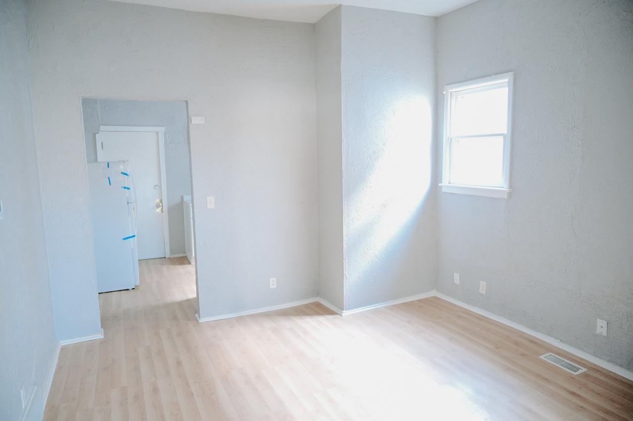 2403 Blondo St #14894858 - Photo 5 of 48