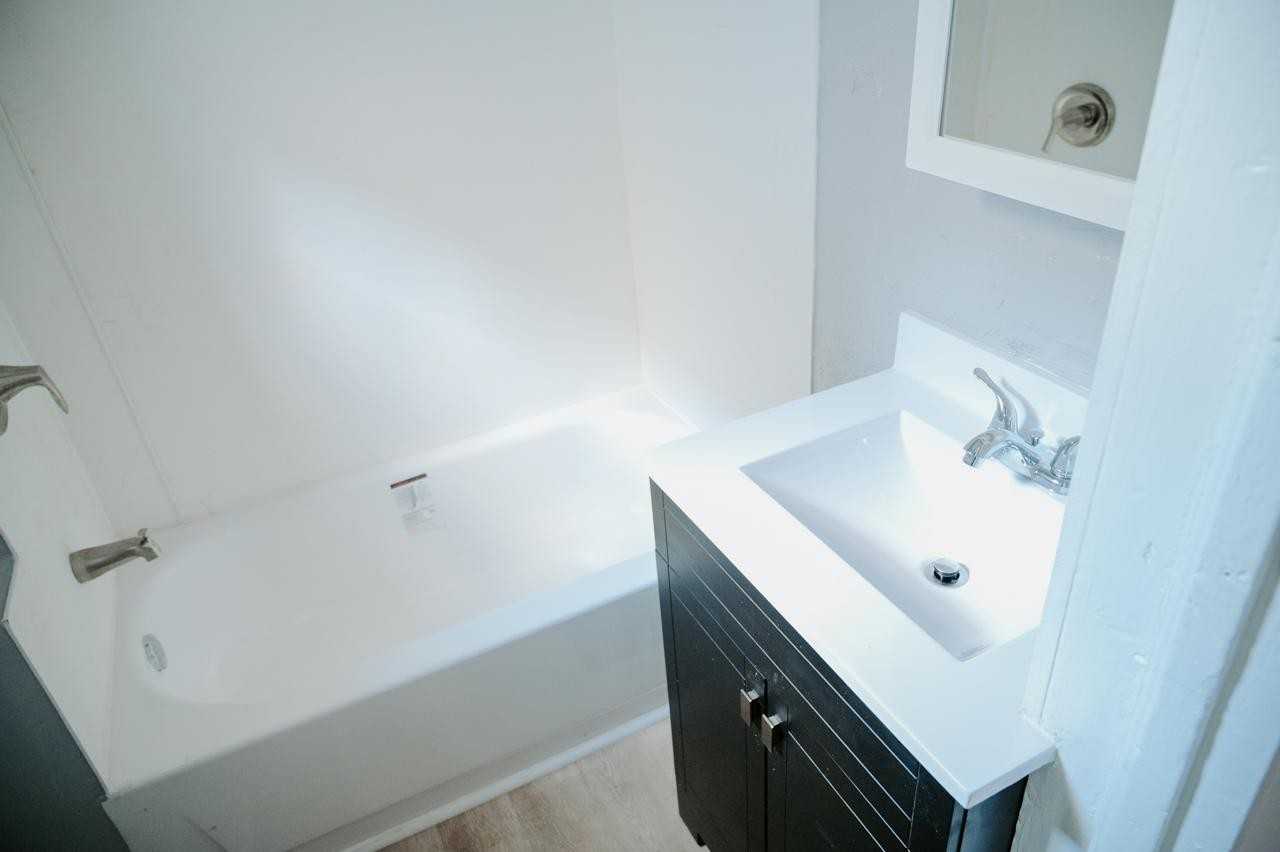 2403 Blondo St #14894858 - Photo 5 of 48