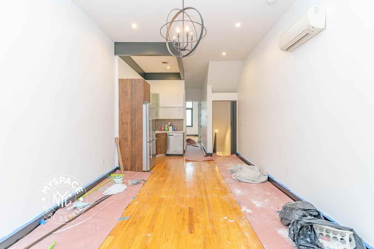 302 Stanhope Street #1R - Photo 4 of 11