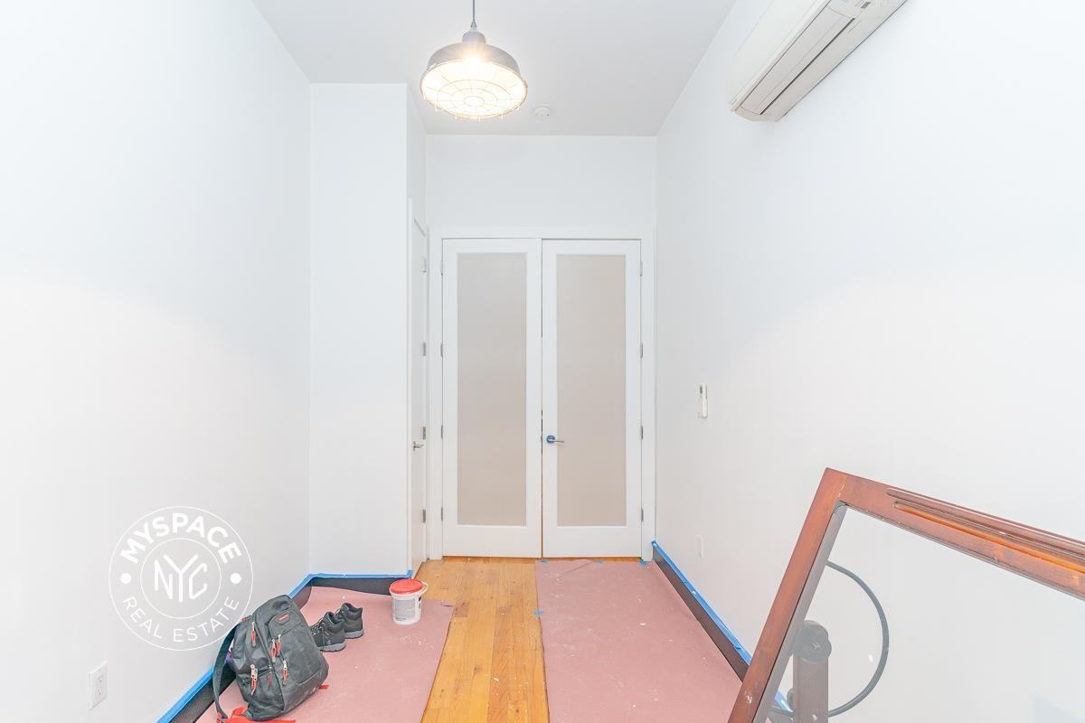 302 Stanhope Street #1R - Photo 7 of 11