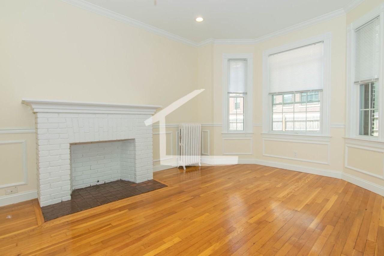 17 Glenville Ave - Photo 6 of 17