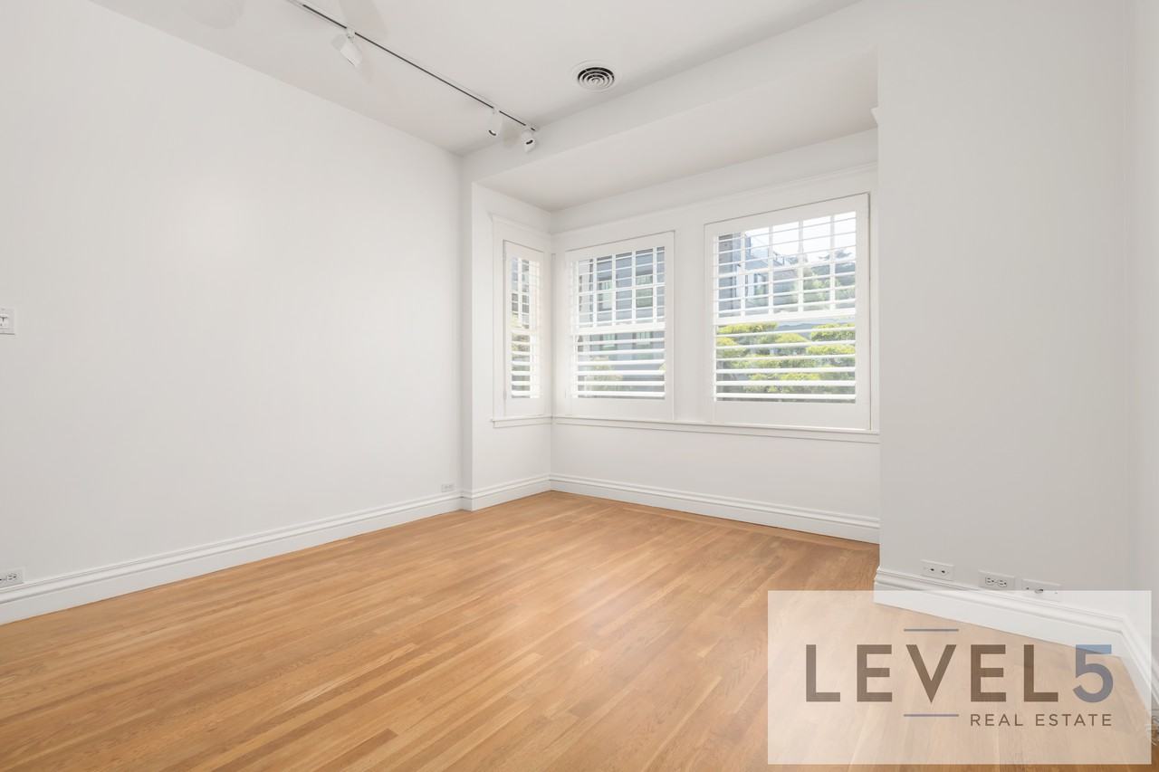 2666 Baker Street - Photo 3 of 20