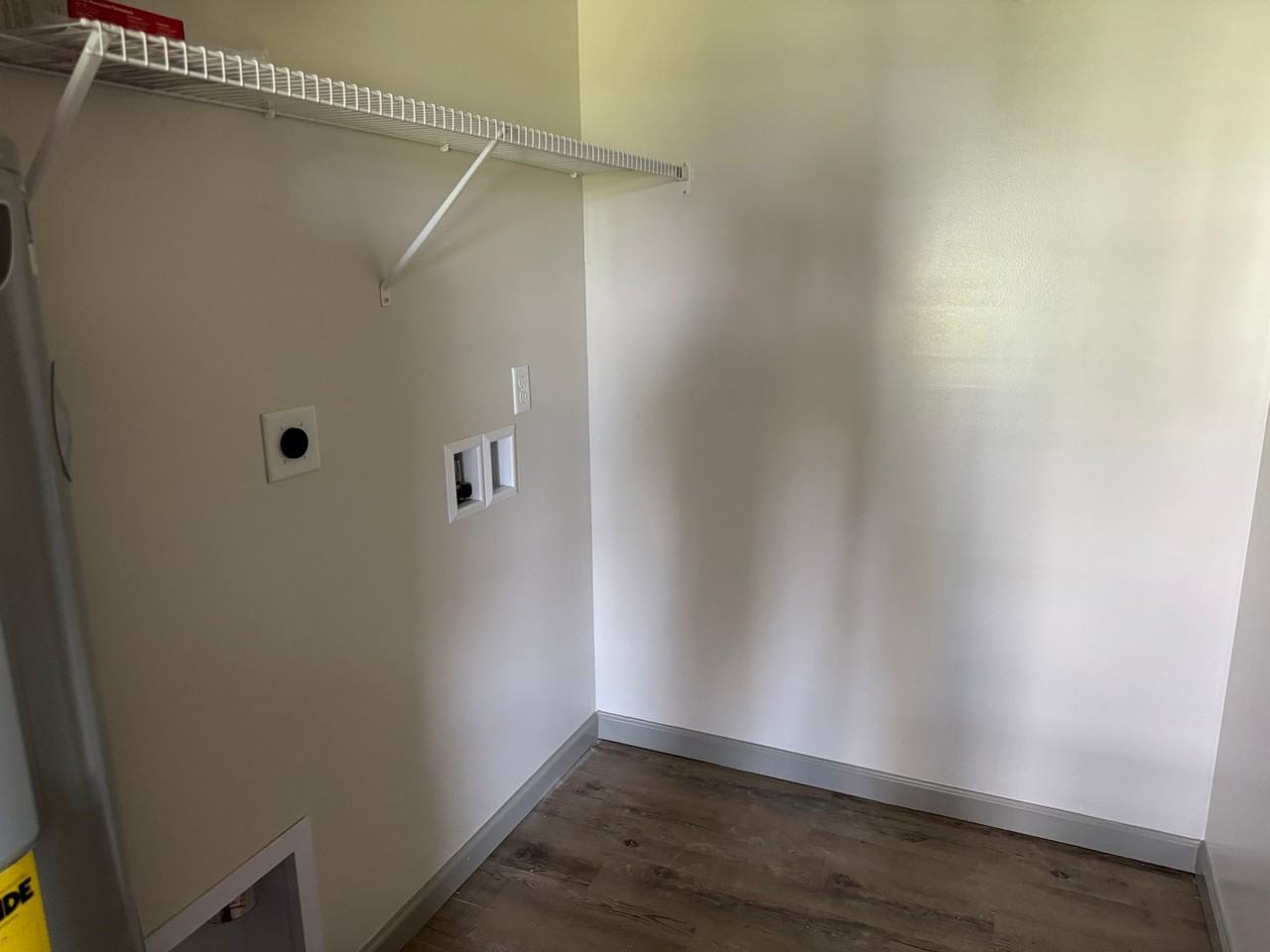 224 Everitt Ave - Photo 6 of 12