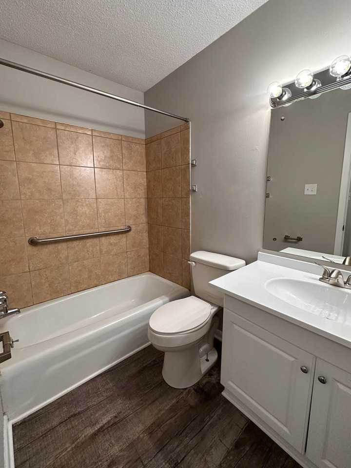 Rand at Green Meadows Apartments - Photo 7 of 33