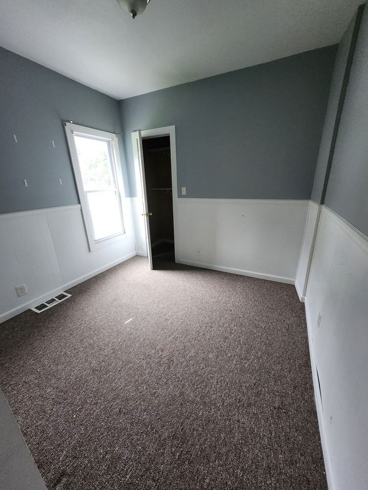440 East 23rd St - Photo 3 of 6
