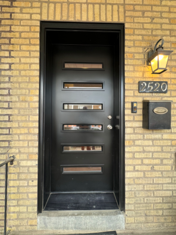 2520 Lefevre St - Photo 2 of 31