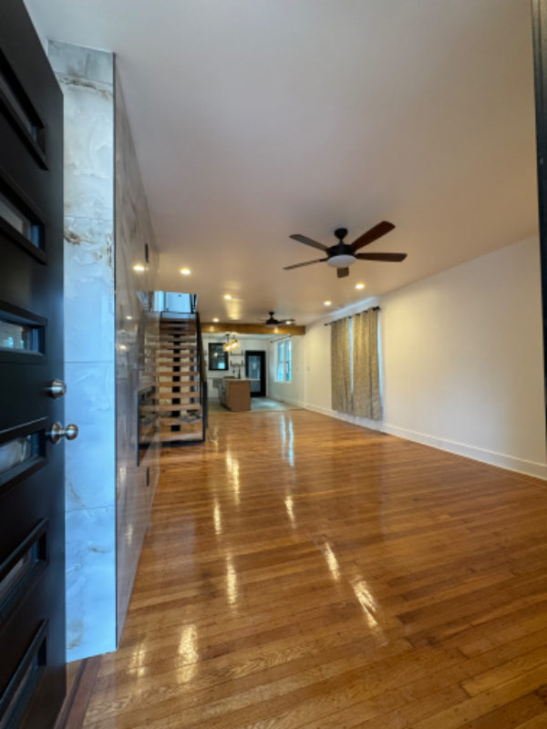 2520 Lefevre St - Photo 3 of 31