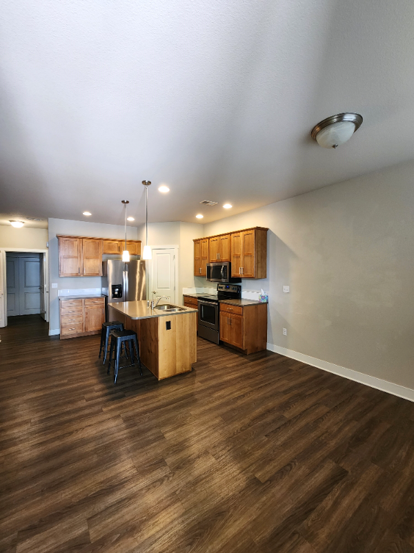 3335 Apple Blossom Ln #4 - Photo 3 of 20