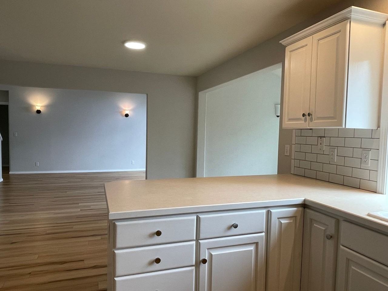 20375 12th Ave Ne - Photo 6 of 24