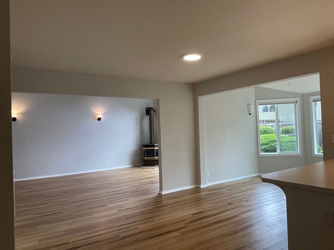 20375 12th Ave Ne - Photo 7 of 24