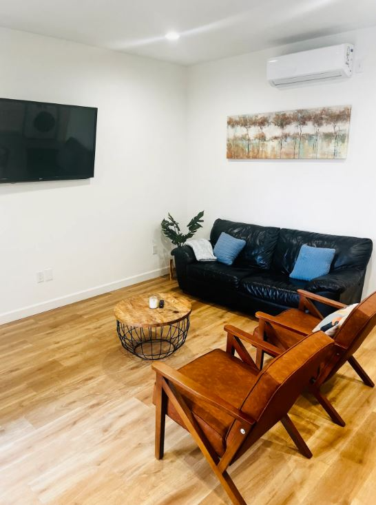 590 Hull Ave #2 - Photo 2 of 9