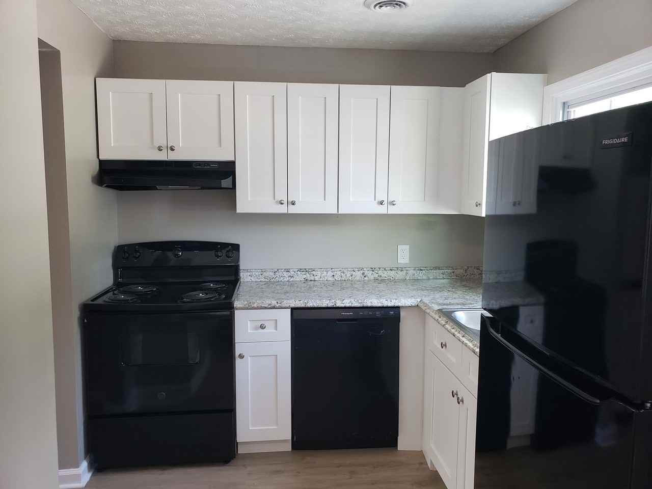 164 Maddox St #F - Photo 4 of 16