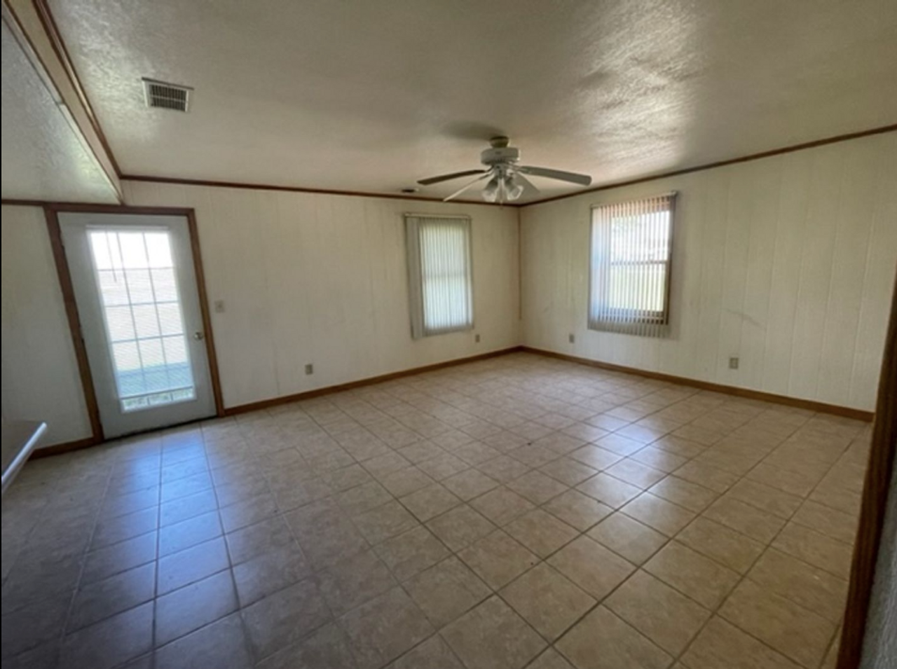 Elmdale Apartments - Photo 3 of 9