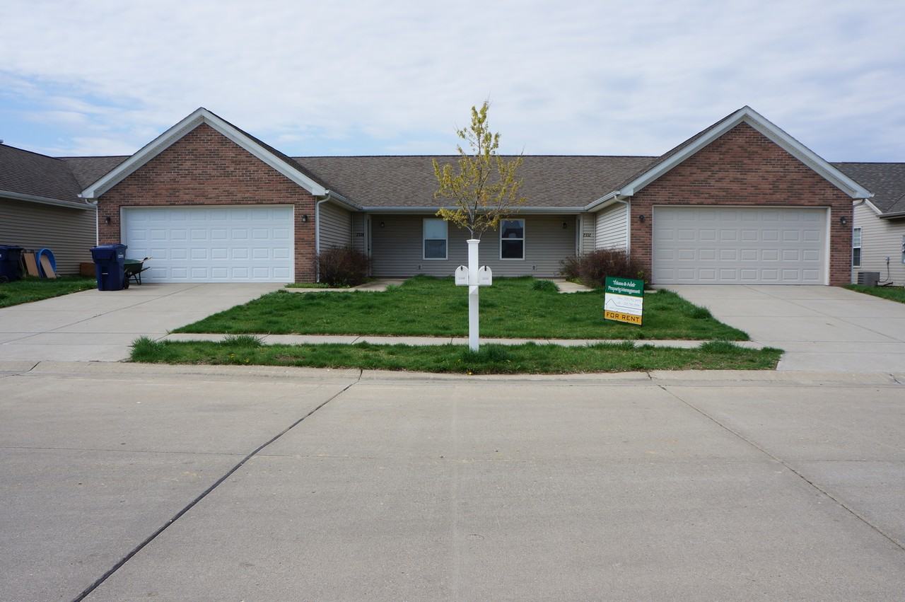 3263 Hopkins Ct - Photo 7 of 9