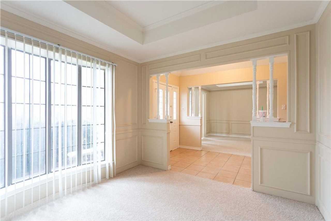 4009 Timberidge Dr - Photo 3 of 15