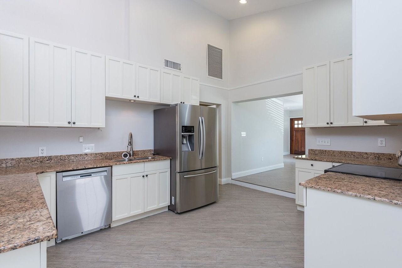 3908 W Mckay Ave - Photo 6 of 22