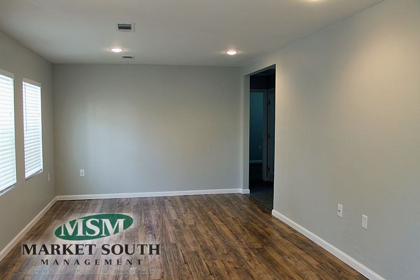 1407 Hendry Ave - Photo 3 of 11