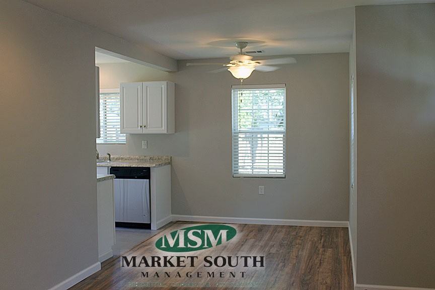 1407 Hendry Ave - Photo 4 of 11