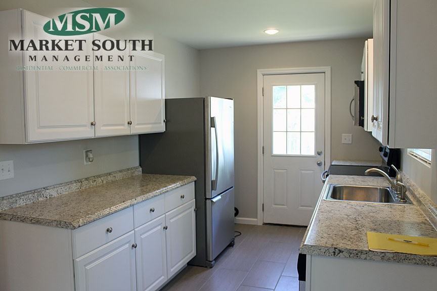 1407 Hendry Ave - Photo 5 of 11