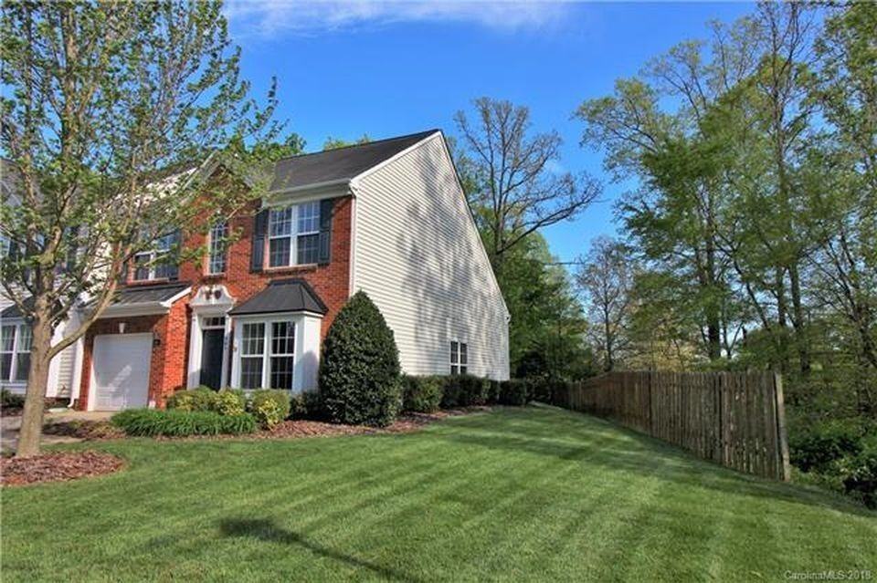 843 Daly Circle - Photo 2 of 20