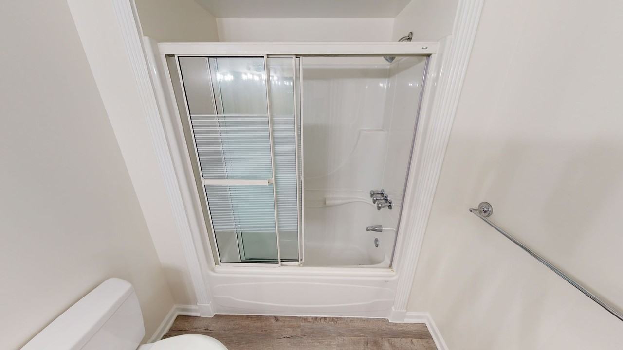 236 Adams Pointe Blvd - Photo 4 of 22