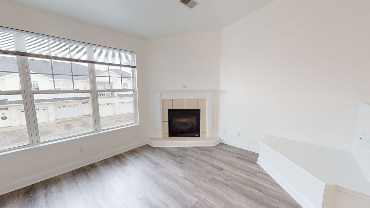 236 Adams Pointe Blvd - Photo 6 of 22