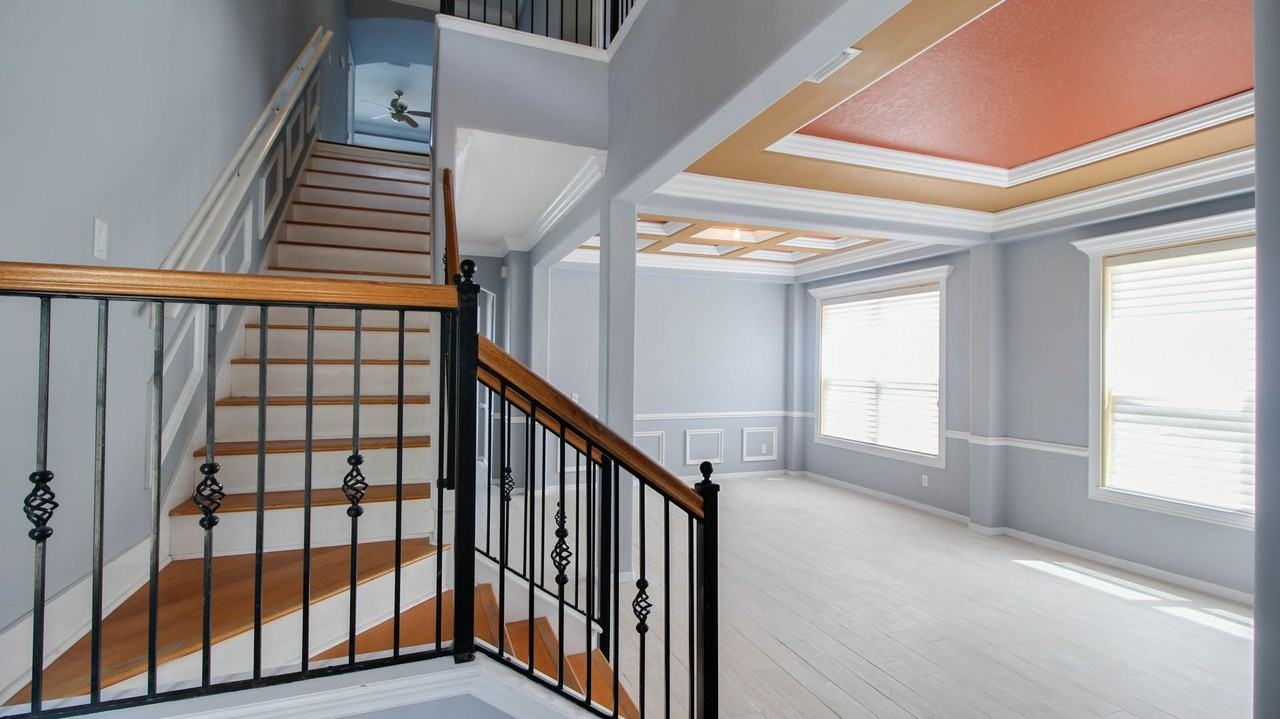 8507 Saint Marino Blvd - Photo 6 of 41