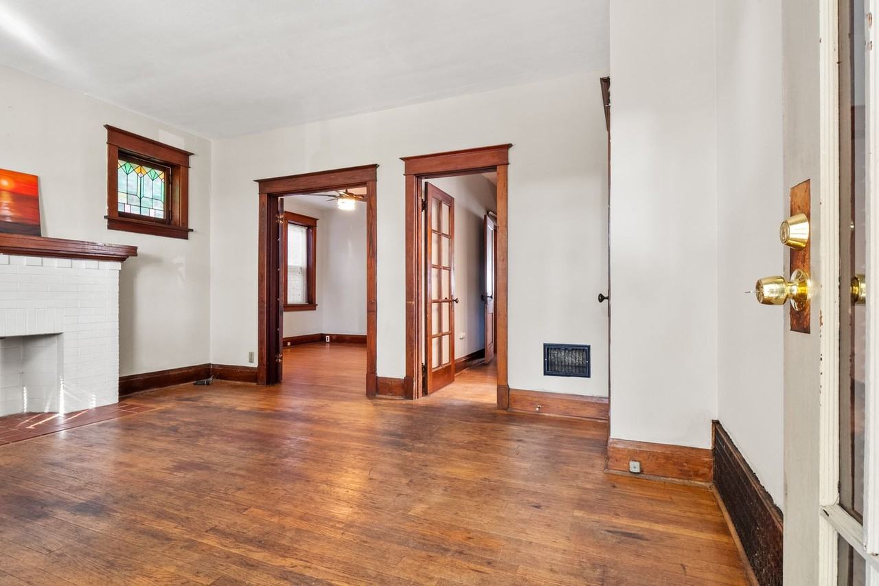 4725 Ray Ave - Photo 3 of 23