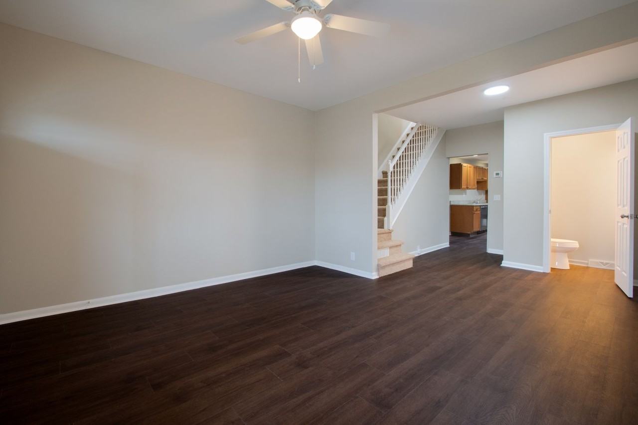 206 Chestnut St - Photo 5 of 15