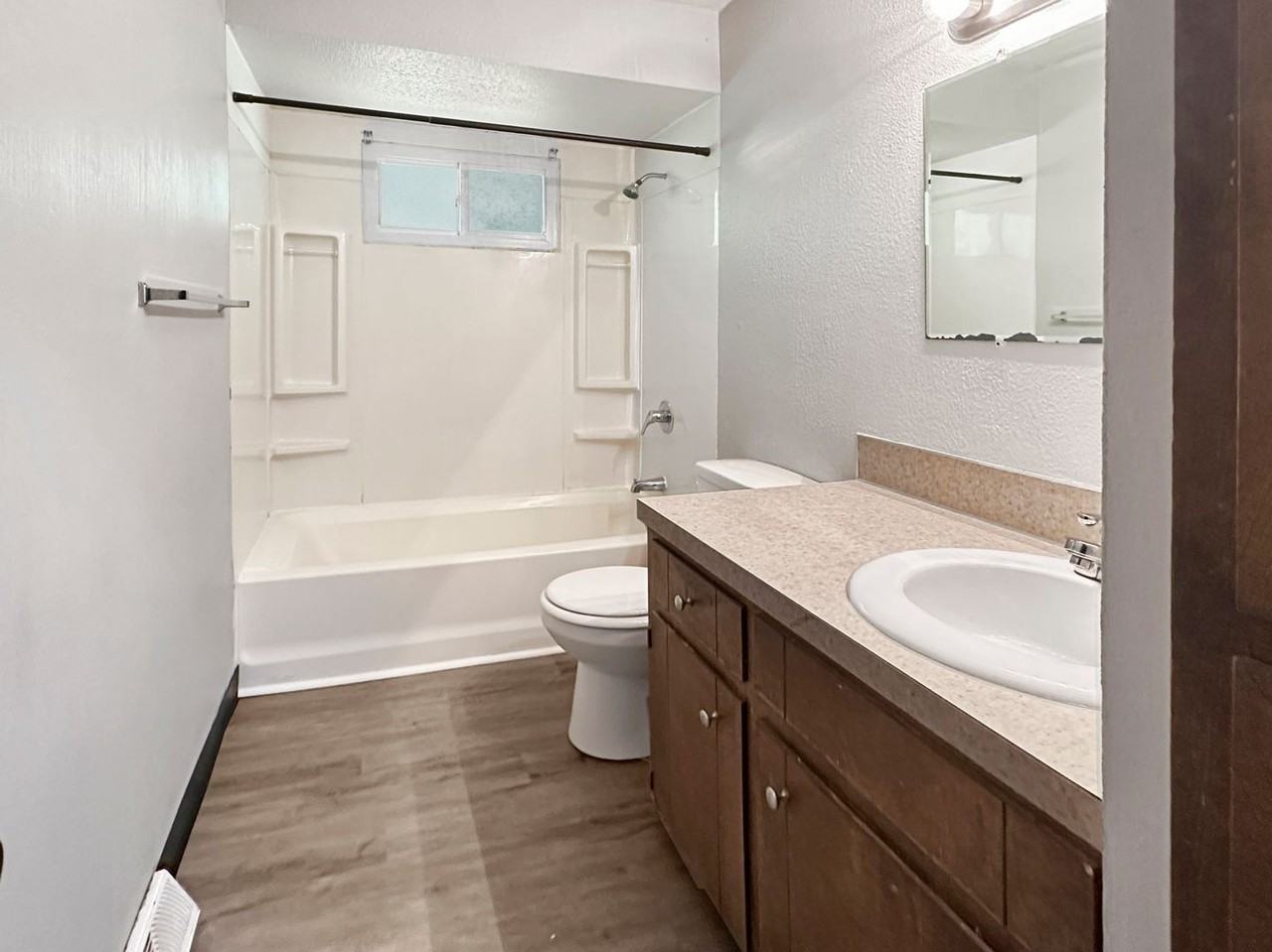 1431-1433 Beckwith View Ave NE - Photo 2 of 6