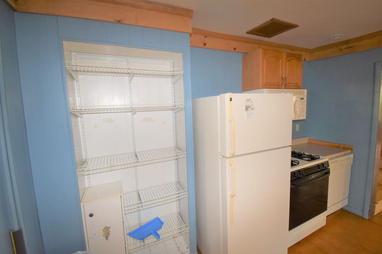 26 N Jones St - Photo 7 of 24