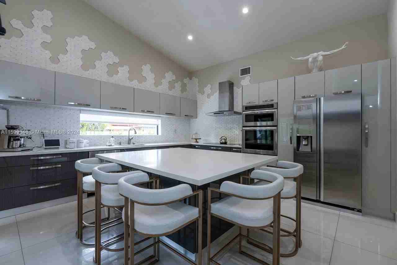 16925 Nw 83rd Ct - Photo 2 of 16