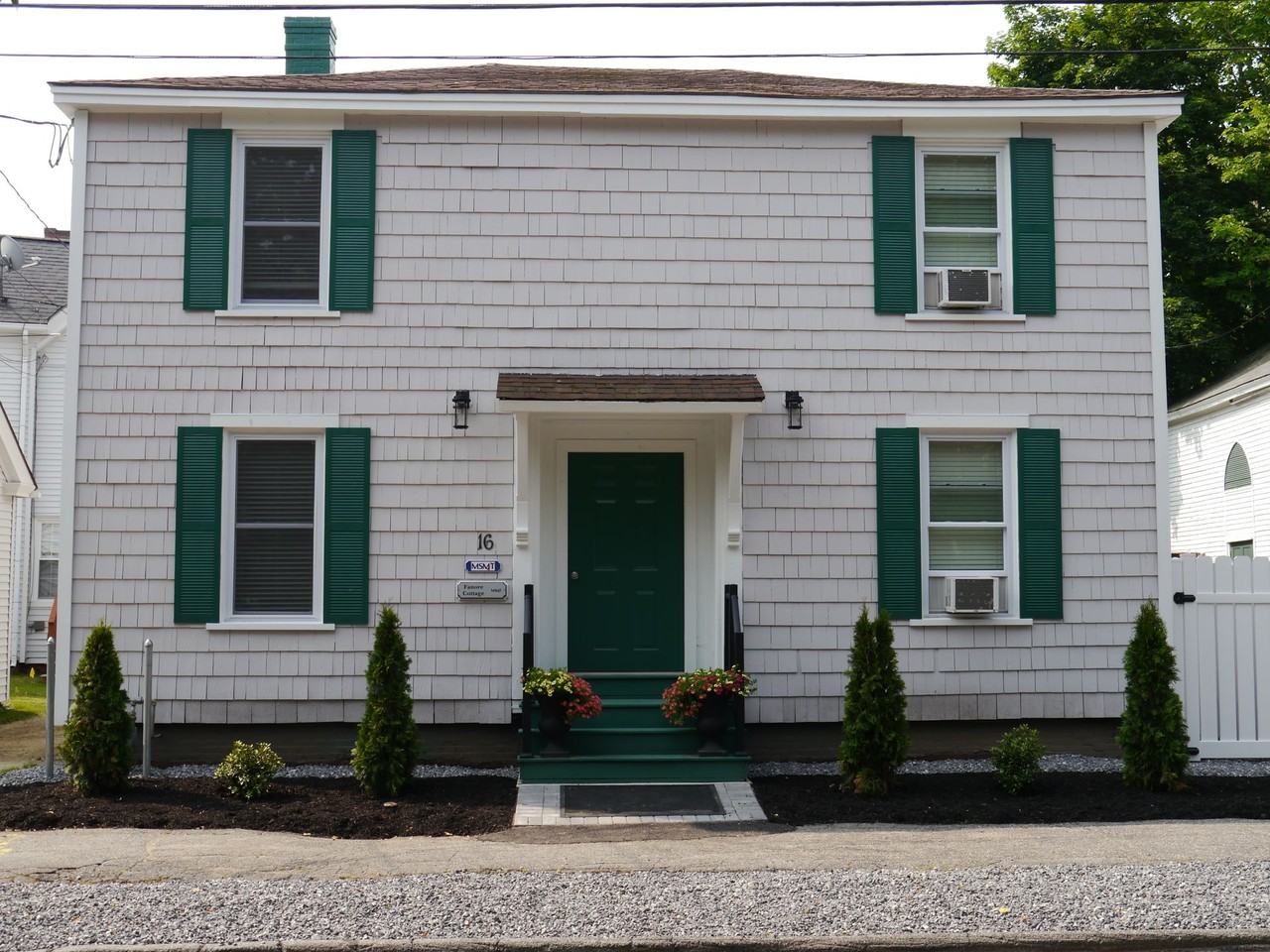 MSMT Fanore Cottage - Photo 2 of 2