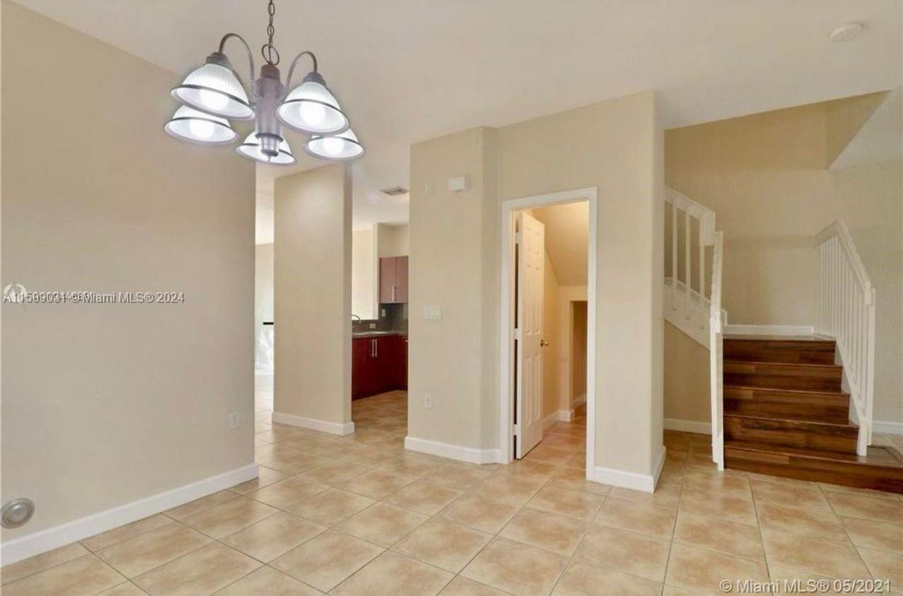 2470 Se 15th Ct - Photo 4 of 14