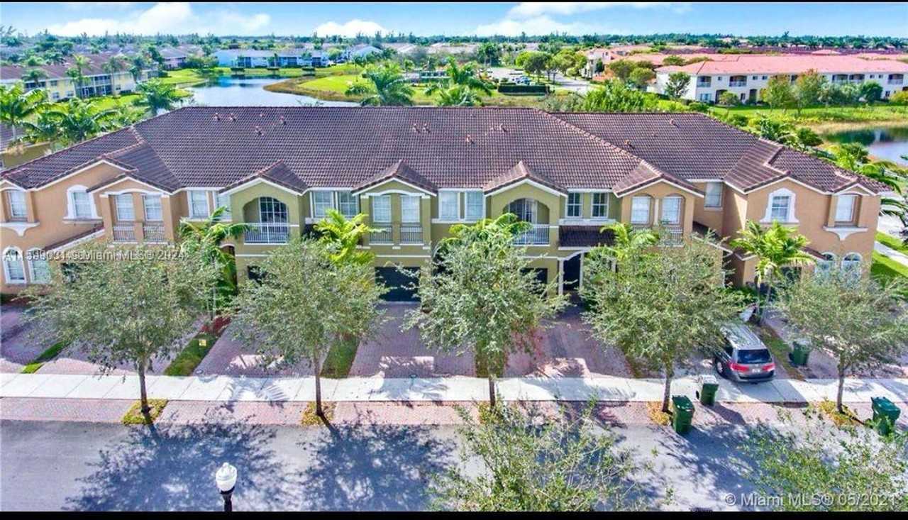 2470 Se 15th Ct - Photo 7 of 14