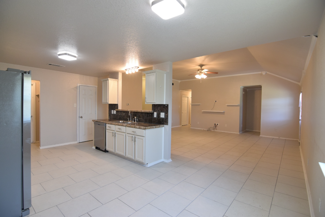 502 Blayton St #NA - Photo 4 of 19