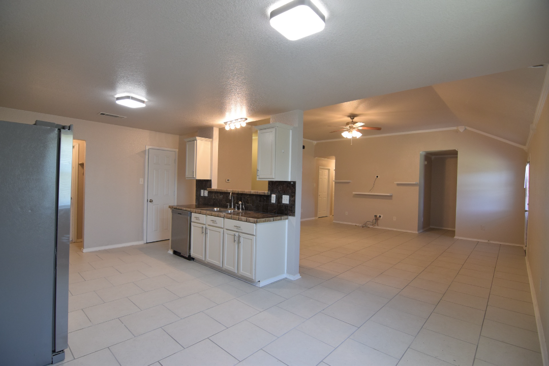 502 Blayton St #NA - Photo 6 of 19