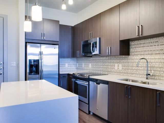 1779 N Record St - Photo 4 of 24