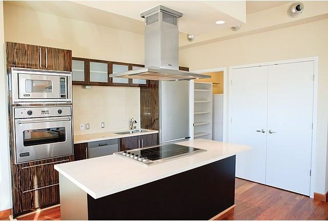 1802 Main St - Photo 3 of 25