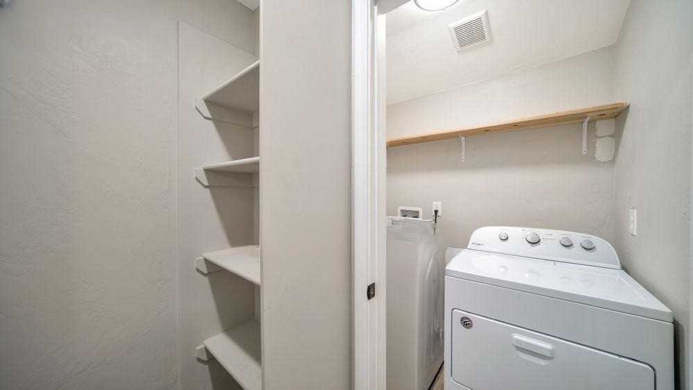 4625 East Holmes Street - Photo 2 of 5