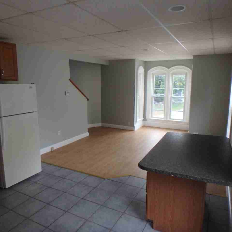 253 Turner St 42nd Fl #4 - Photo 2 of 10