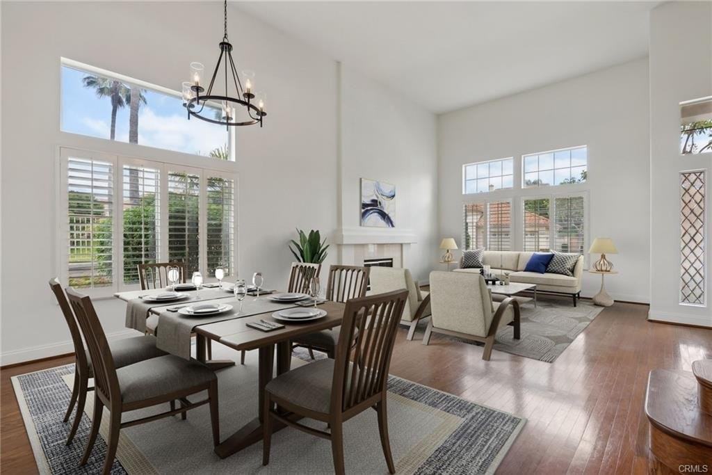 21419 Canaria - Photo 3 of 8