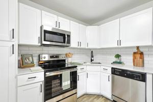 featured image of 4142 Cocoplum Circle