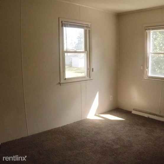 1401 Phillips Dr - Photo 2 of 9