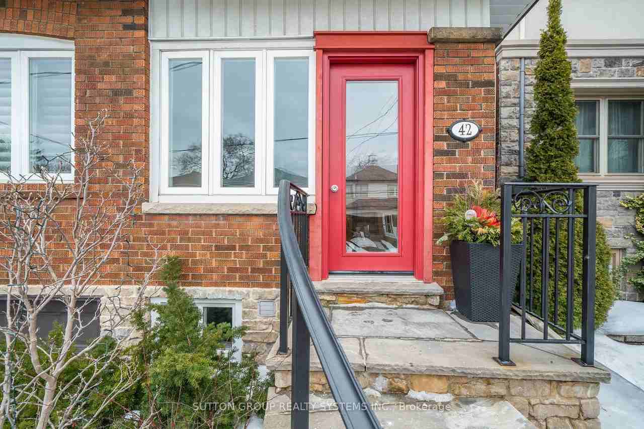 42 Runnymede Road - Photo 2 of 27