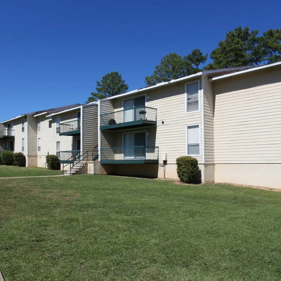 The Raintree Apartments - Photo 4 of 5