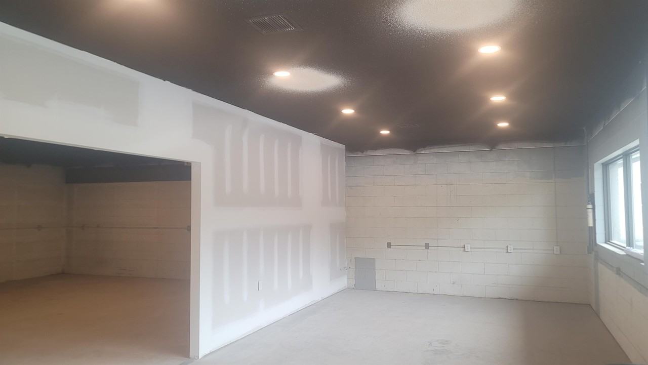 109 W Union St #B - Photo 3 of 12