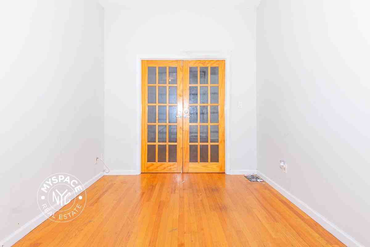 20 Goodwin Pl #3F - Photo 6 of 24